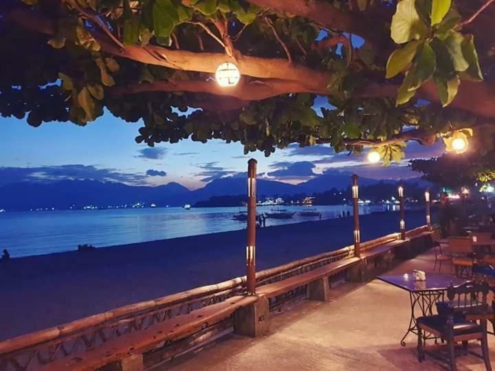Playa Papagayo Beach Inn オロンガポ エクステリア 写真