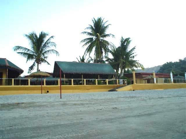 Playa Papagayo Beach Inn オロンガポ エクステリア 写真