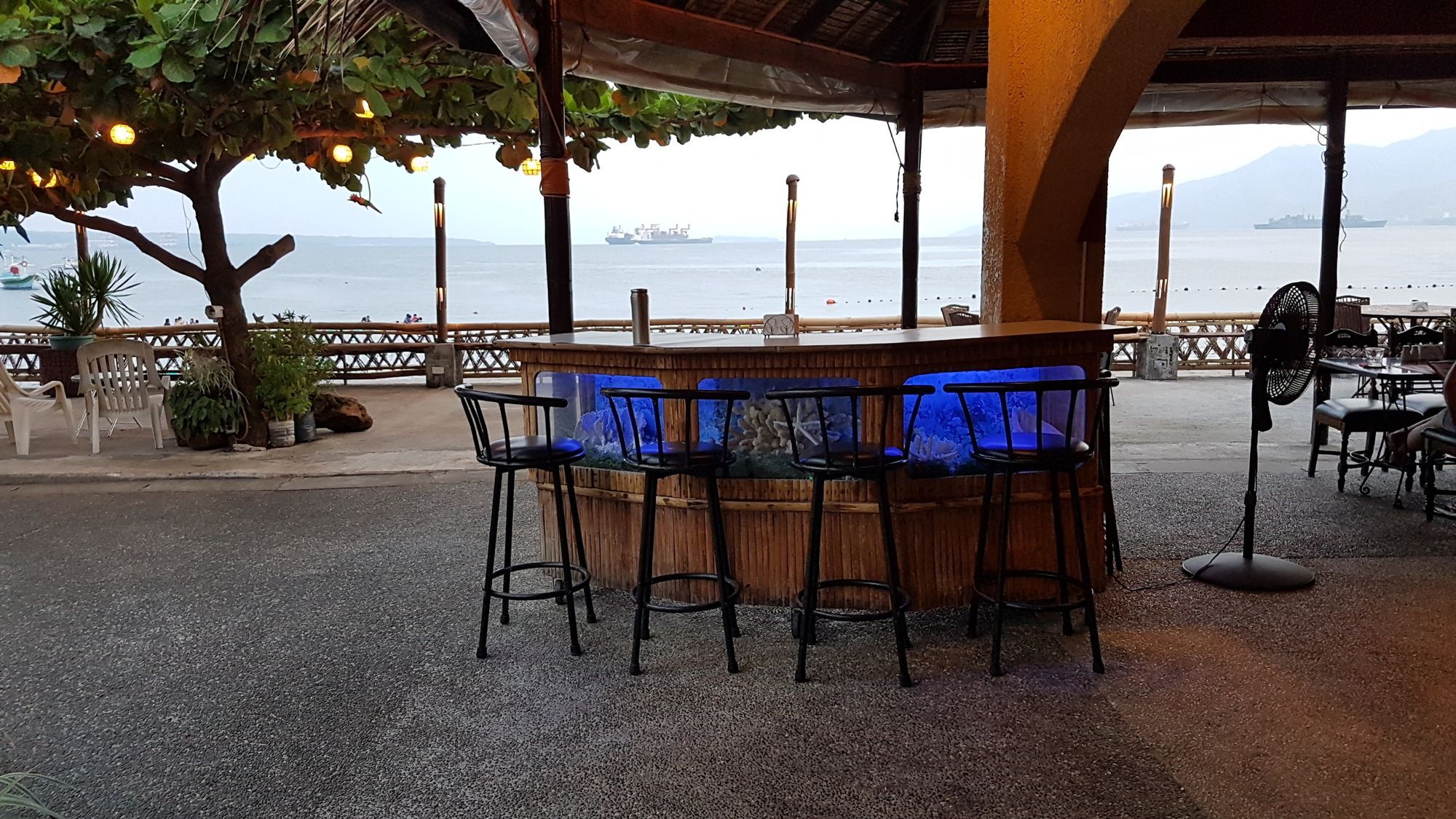 Playa Papagayo Beach Inn オロンガポ エクステリア 写真